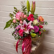 Bright Deluxe Cube Arrangement